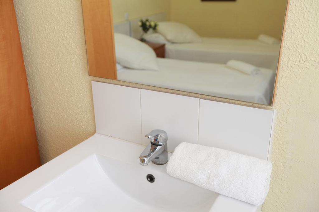 Calma House Rooms Barcelona Bagian luar foto