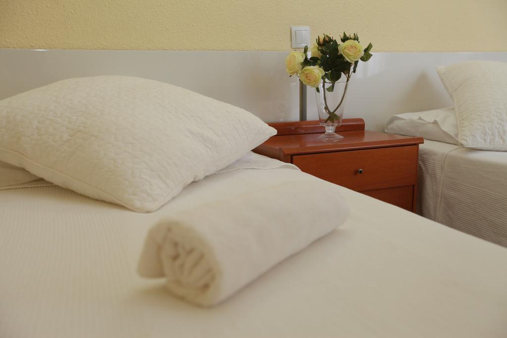 Calma House Rooms Barcelona Bagian luar foto